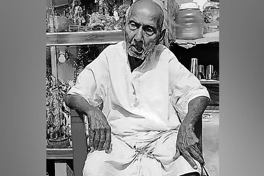 Oldest yogi of the country Swami Sivananda Baba dies at the age of 129 years