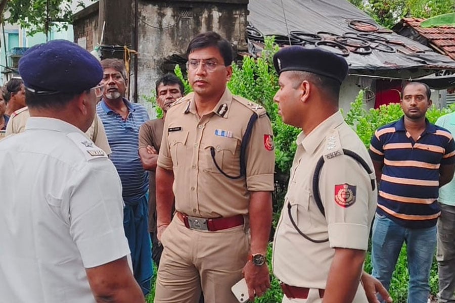 Minor girl's body found after 48 hours in Hooghly
