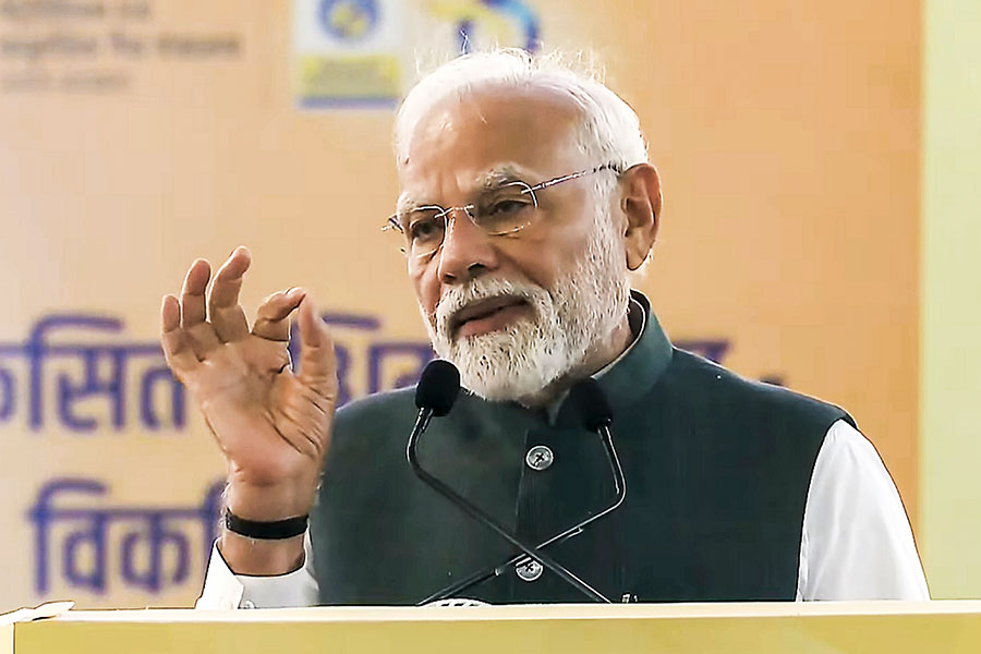 PM Narendra Modi will visit West Bengal before 21 July, TMC's Shahid Diwas