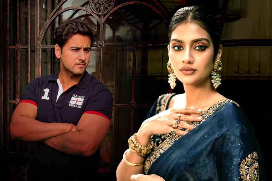 Nusrat Jahan shares Geeta shloka amid break up rumor with Yash