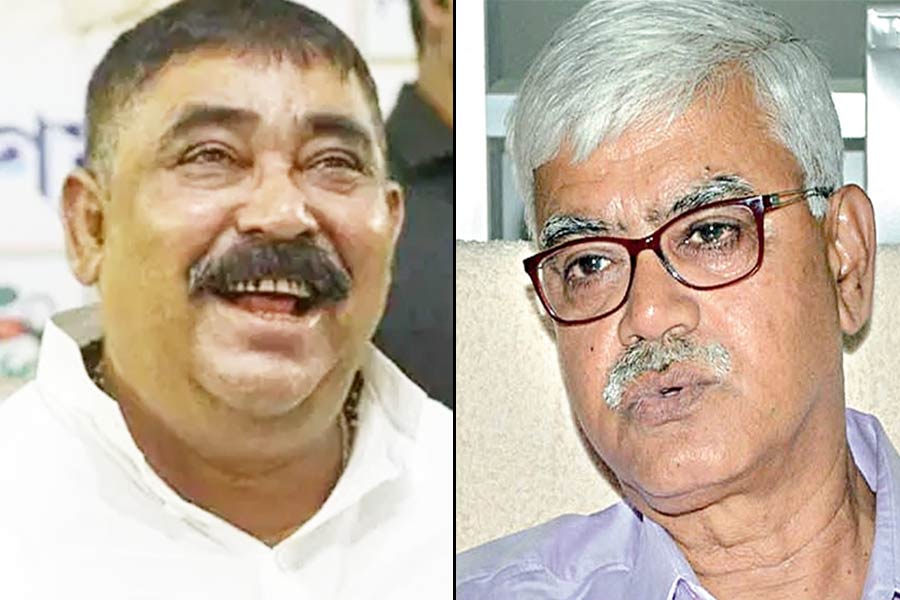 Former VC of visva bharati Bidyut Chakrabarty slams Anubrata Mandal