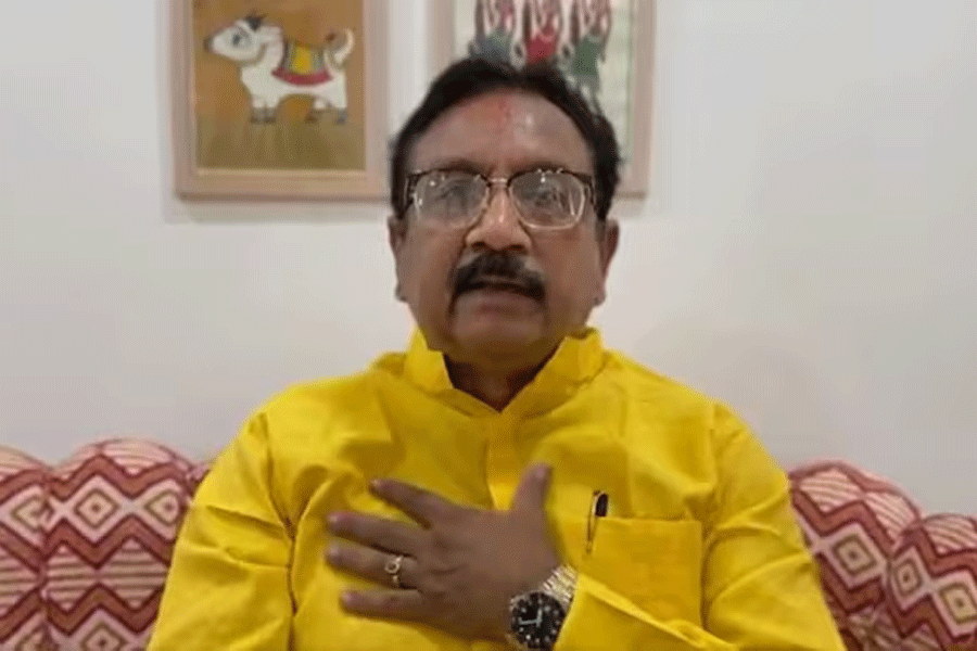 After Qureshi Sofiya remark now BJP Minister's photo with rape victim's family goes viral