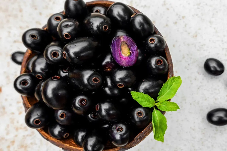 Know which food items to avoid consuming with blackberry
