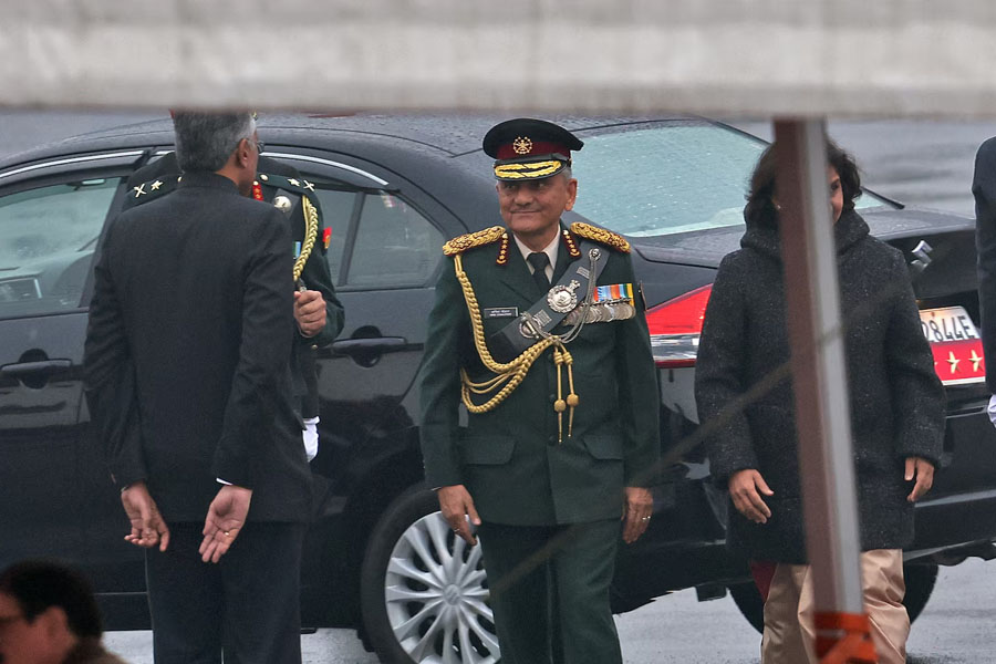 Indian and Pakistani generals traded warnings at Shangri-La