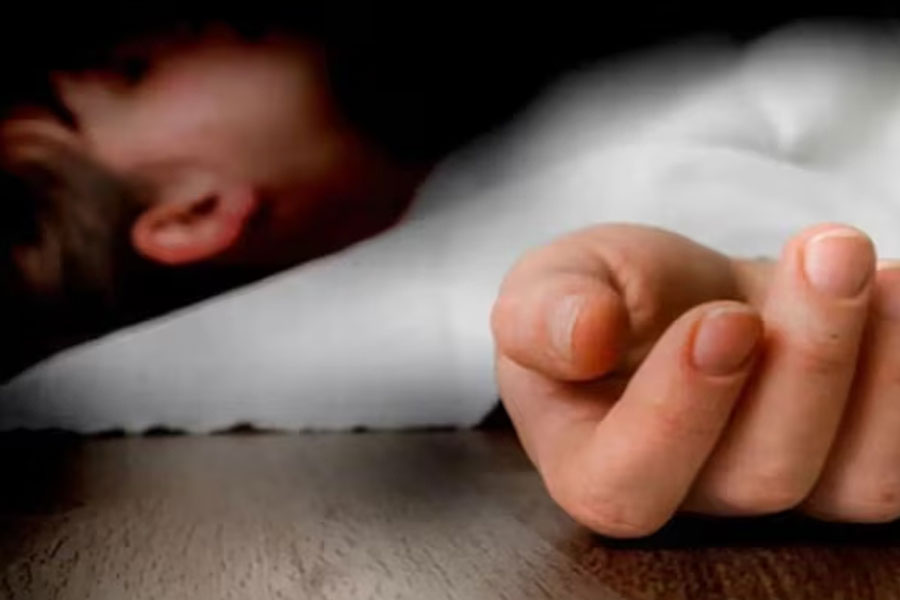 9 years girl body found stuffed in suitcase in Delhi