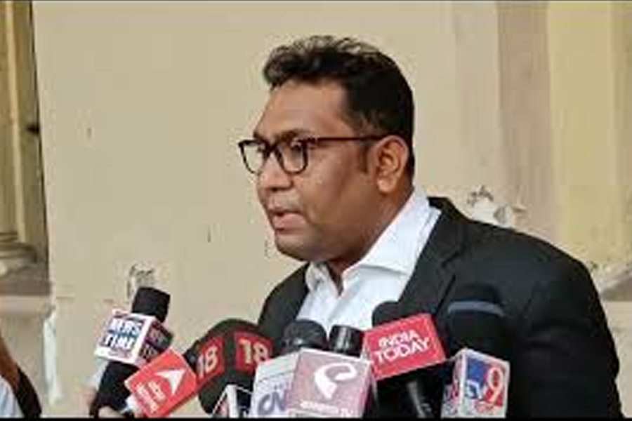 Left leaning advocate Firdous samim faces the hit from Calcutta High Court