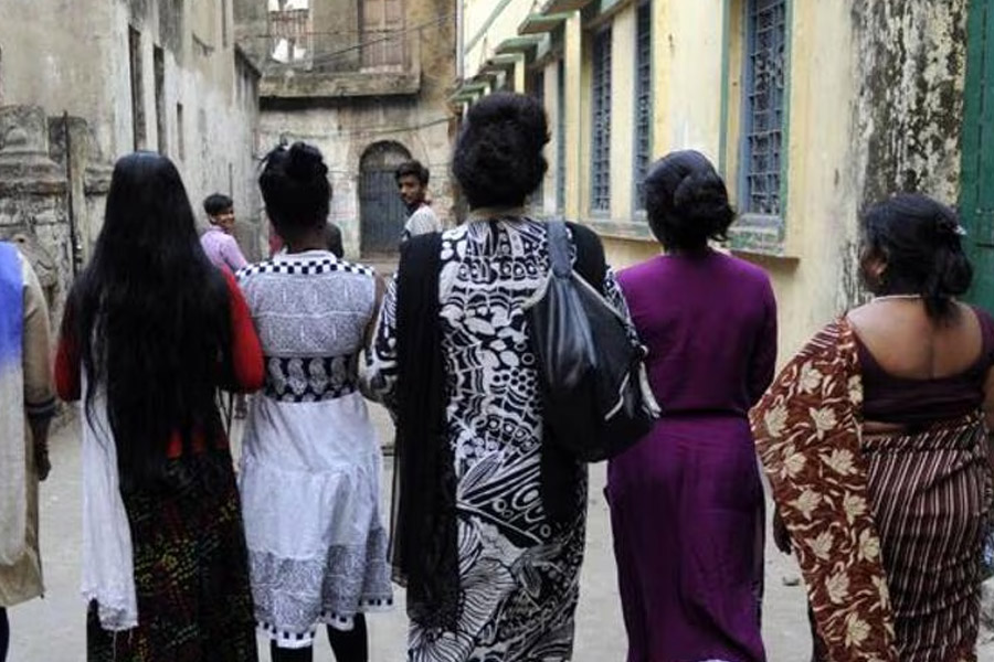 Sonagachi: Two Women arrested over extortion against a College student