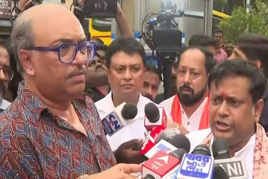 Sukanta Majumdar and DR Rajatsubhra Banerjee detain from Bhowanipore