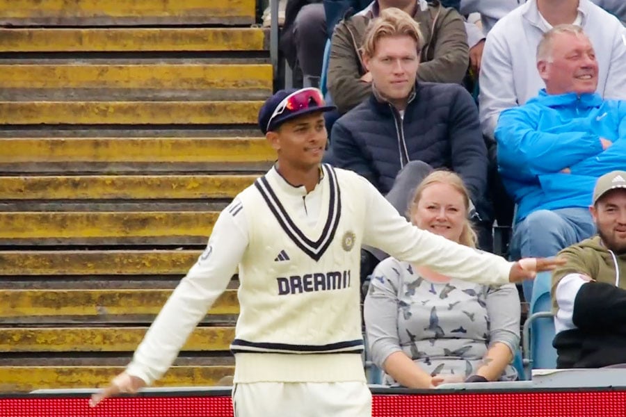 Yashasvi Jaiswal dances after dropping 4 catches and faces social media bashing