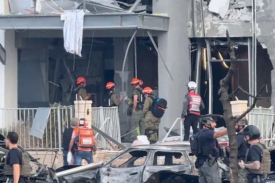 India started to evacuate Indians from Israel