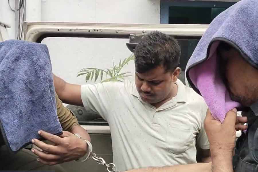 2 arrested after overnight hunt in Jalpaiguri ATM loot