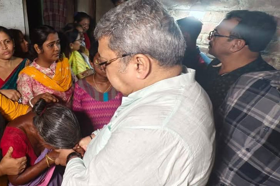 Kalyan Banerjee will represent state in court in Hooghly murder case