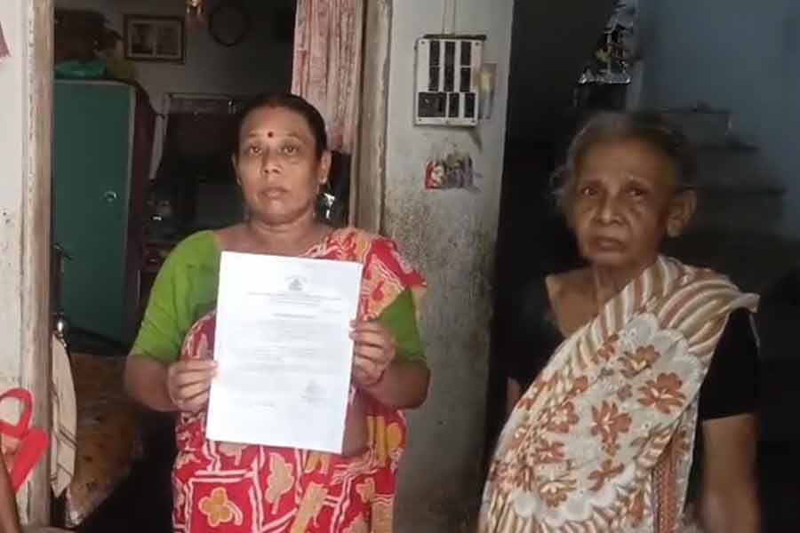 Elderly couple caught in loan fraud in Nadia