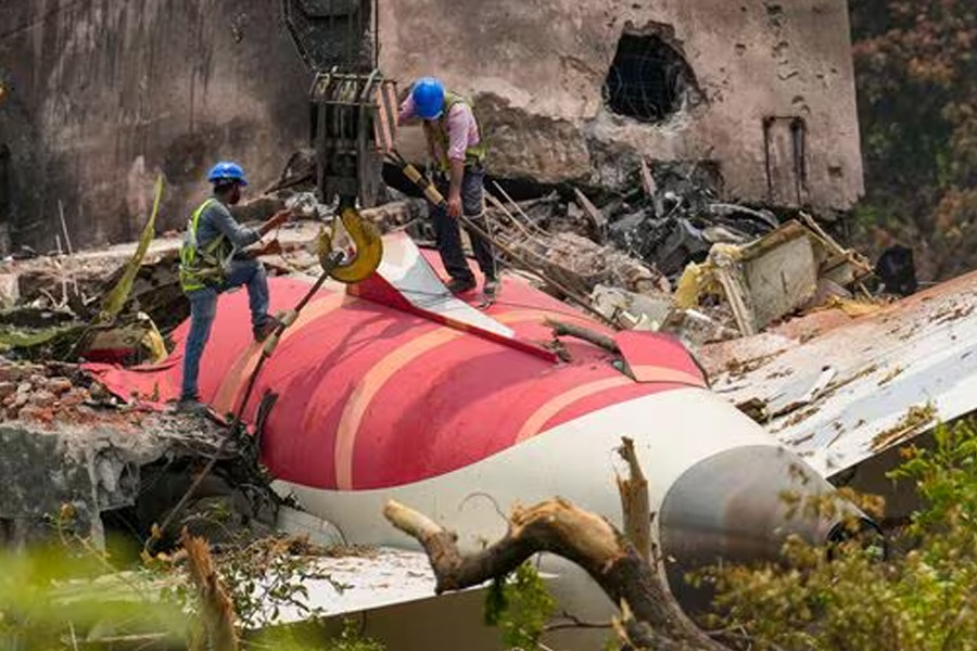 Sister died after hearing brother's death in Ahmedabad Plane Crash