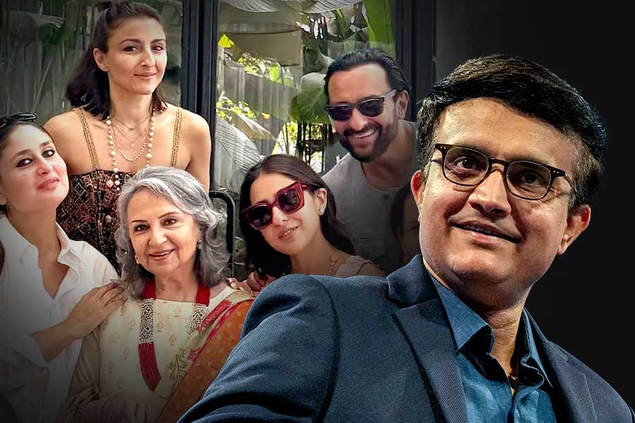 Sara Ali Khan in kolkata as Sourav Ganguly's special guest
