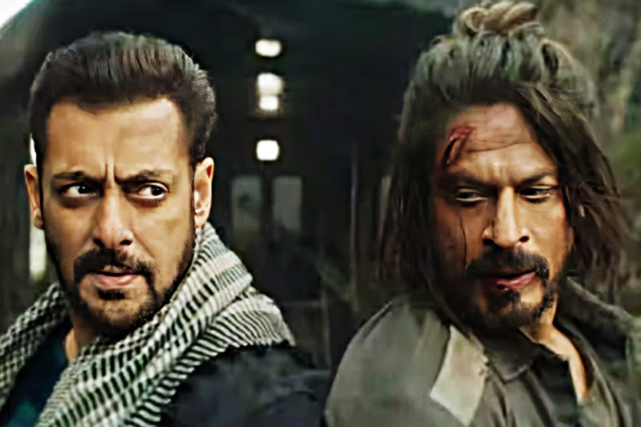 Salman Khan, Shah Rukh Khan's Tiger Vs Pathaan Shelved?