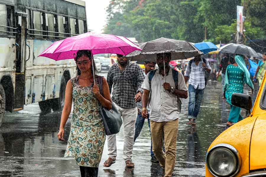 WB Weather Update: Heavy rain may lashes several part of bengal in next 7 days