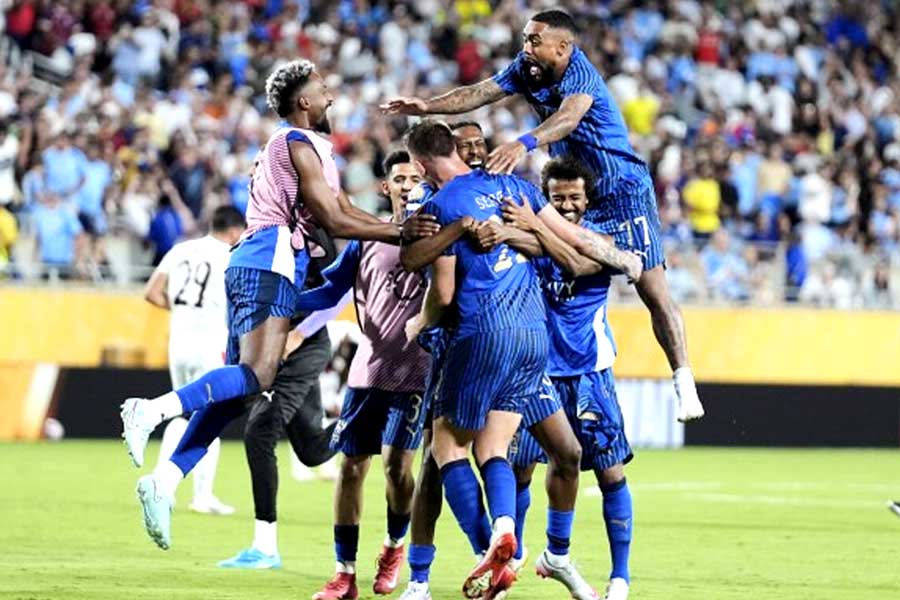 Al Hilal knocks Manchester City out of club world cup