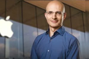 Now Apple Names Indian-Origin Sabih Khan As COO