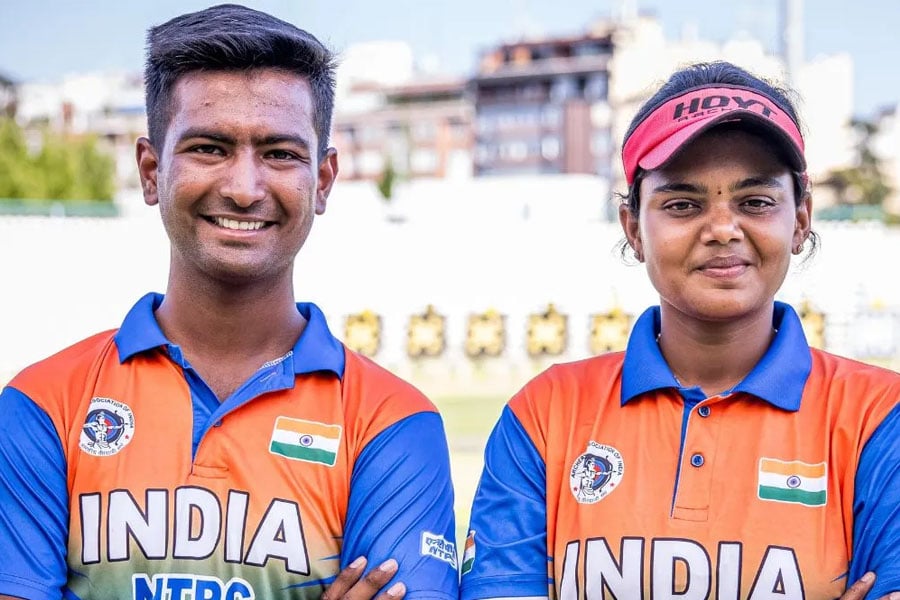 World record in Archery World Cup, Rishabh-Jyoti hit 'bull's eye' 70 times, rare feat