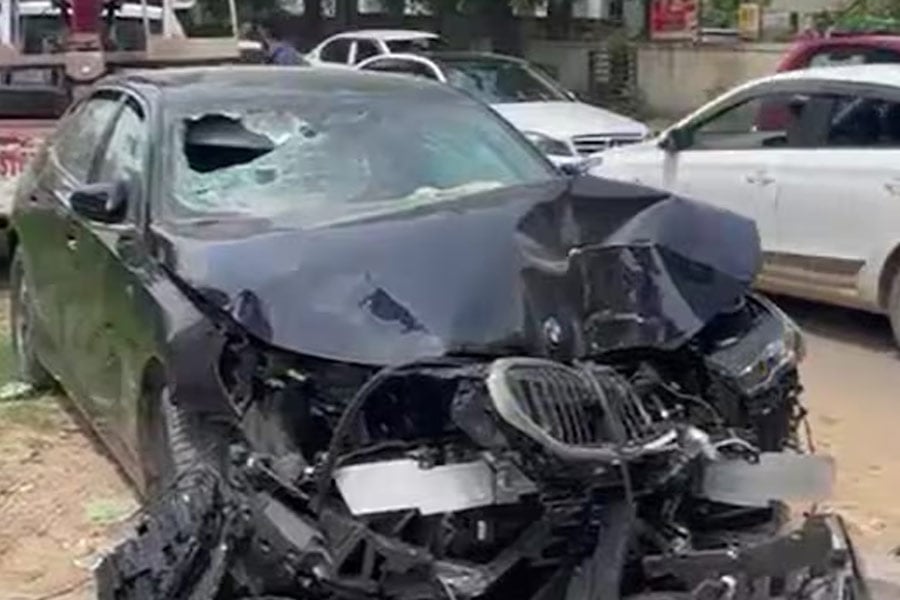 Drunk BMW driver rams scooter in Gujarat, man thrown on bonnet, dies