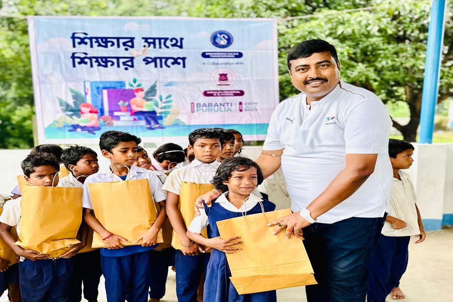 Bonhooghly Yubak Sangha's new program to spread education, now extending beyond the district map to Purulia