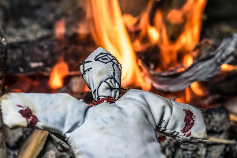 Bihar villagers kill and burn 5 of family over suspected witchcraft