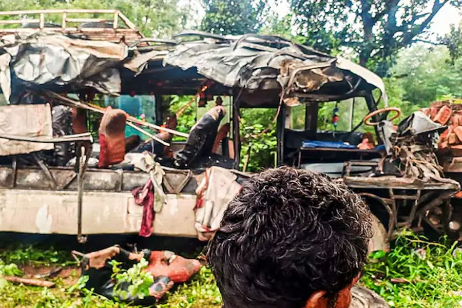 Many Kanwariyas killed in road accident in Jharkhand