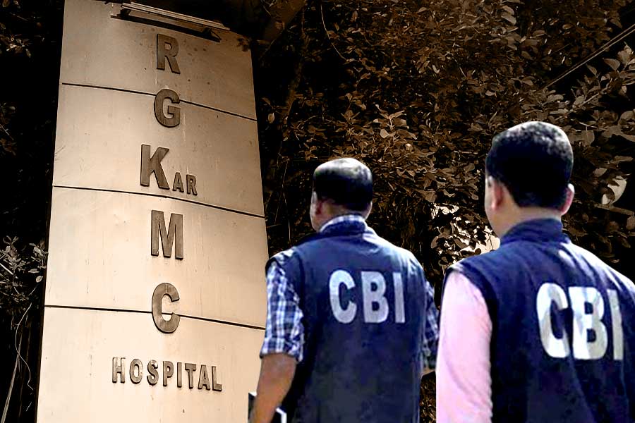 R G Kar case: Judge slams CBI