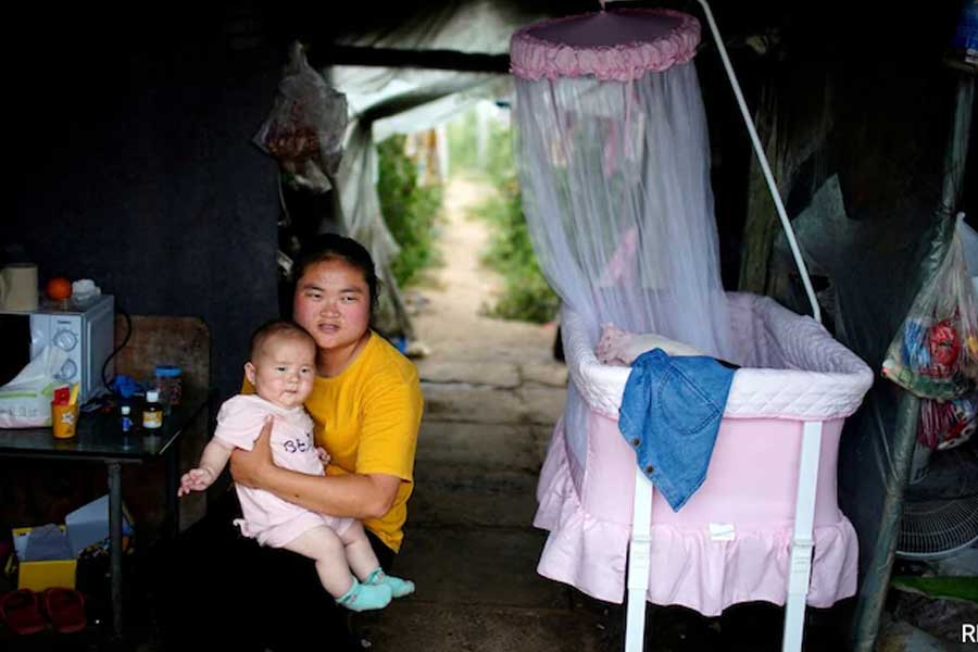 China Plans Cash Rewards To Boost Birthrate