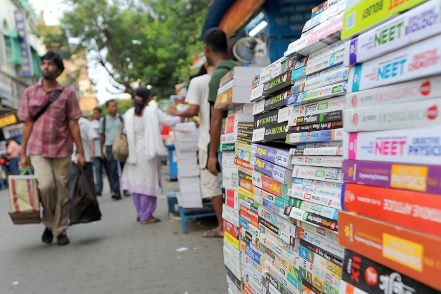 Thriller Book Fair to be jointly organized by Deep Prakashan and Sangbad Pratidin