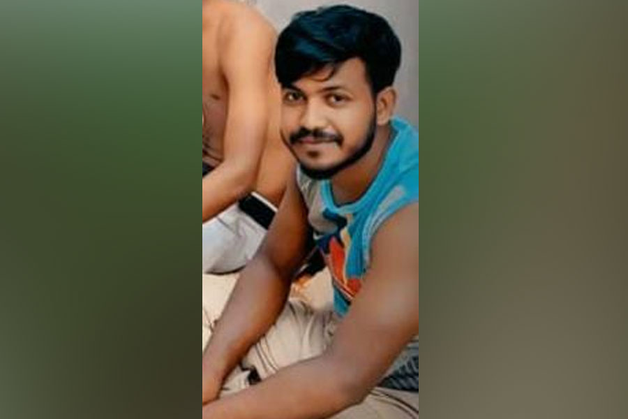A youth allegedly killed by friends in Howrah