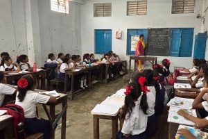 'No backbencher' model in Howrah primary girls' school