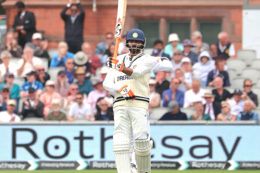 IND vs ENG: Ravindra Jadeja and Washington Sundar helps India to avoid innings defeat