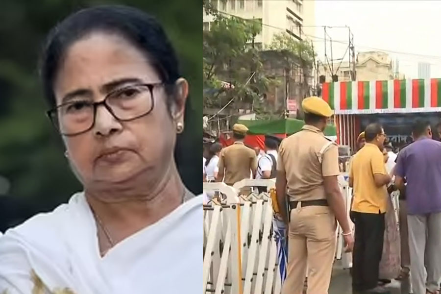Mamata Live Update: cm Mamata Banerjee is on the way to College square