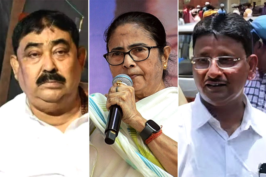Ensure people are not harassed over electoral rolls, says Mamata Banerjee