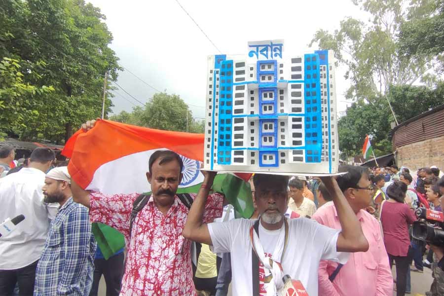 Nabanna Abhijan stopped by police