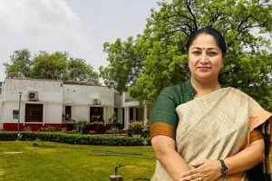 AAP's 'Maya Mahal' dig at Rekha Gupta's house