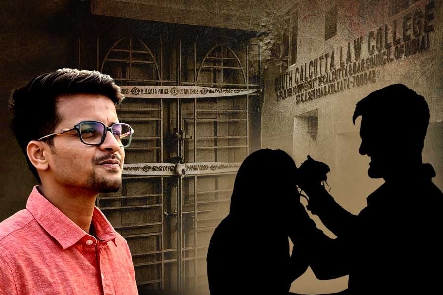Kasba Incident: Accused Manojit Mishra allegedly beaten victim