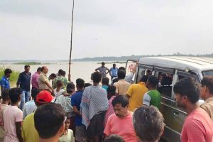 2 people die after taking bath in Damodar in Burdwan