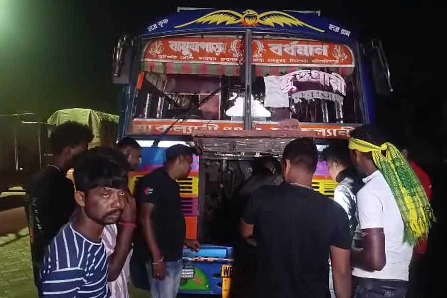 Fire scare in bus on way back from Modi's rally