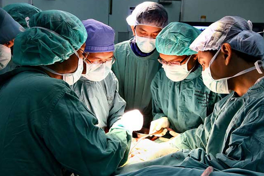 Batanagar man undergoes successful face cancer surgery at Serampore