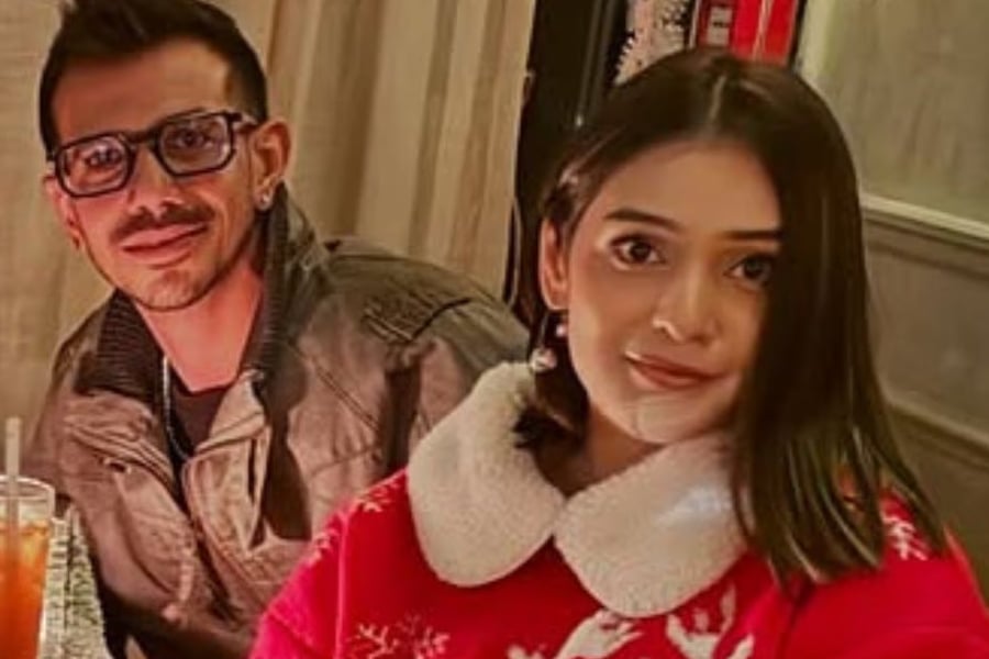 Yuzvendra Chahal seen with RJ Mahvash in London