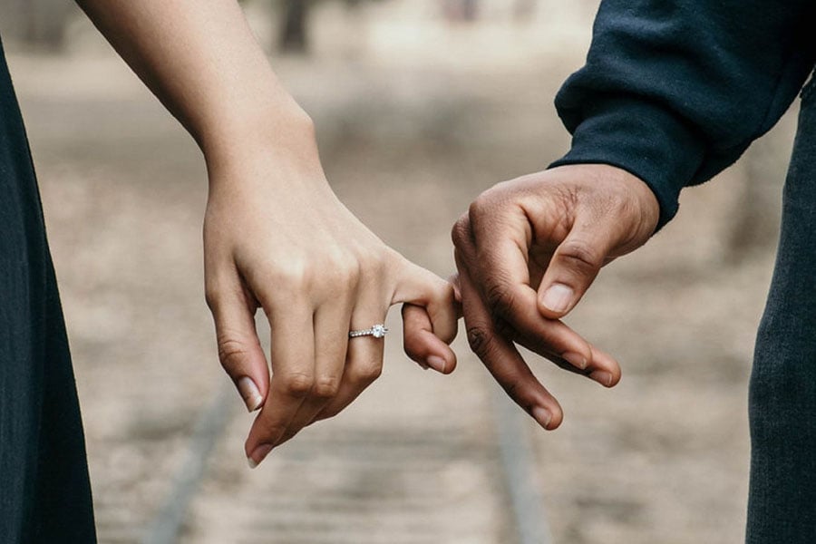 Offbeat News: Father-in-law and daughter-in-law get married after losing their partners at Deganga sparks row.