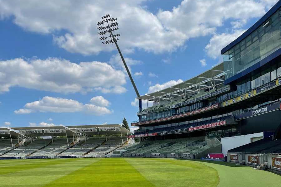 India taking advantage of Edgbaston's short boundaries! Are England in trouble for trying to take advantage of them?