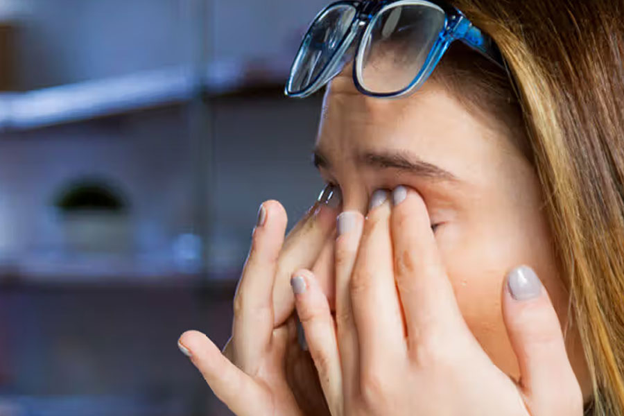 A Howrah school student sustained an eye injury