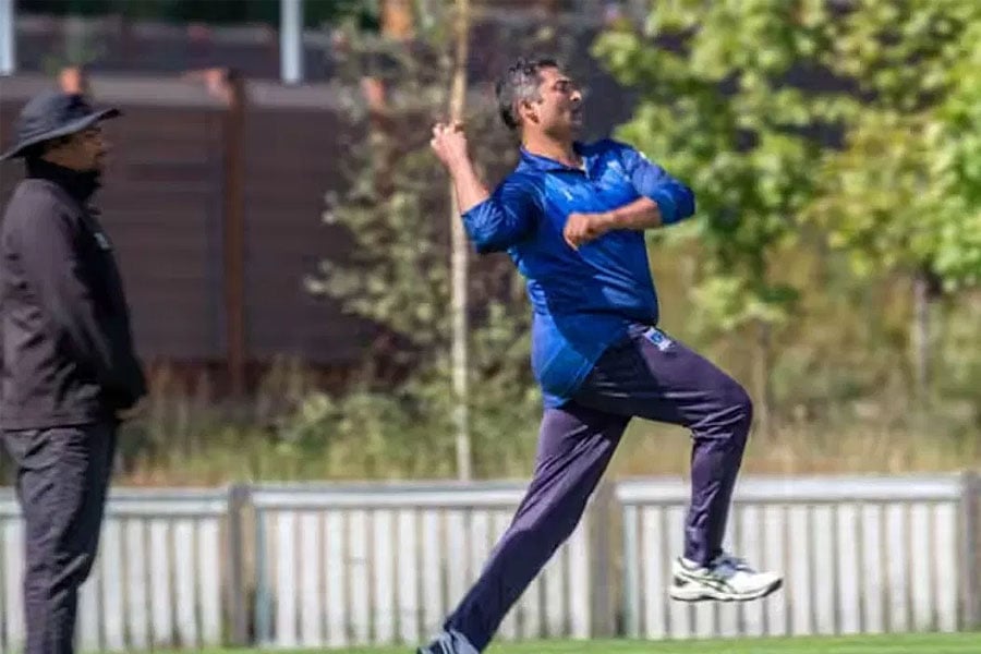 5 wickets in 8 balls! New record in T20 by Indian-origin cricketer
