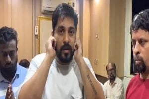 Shiv Sena leader harassed for not speaking Marathi