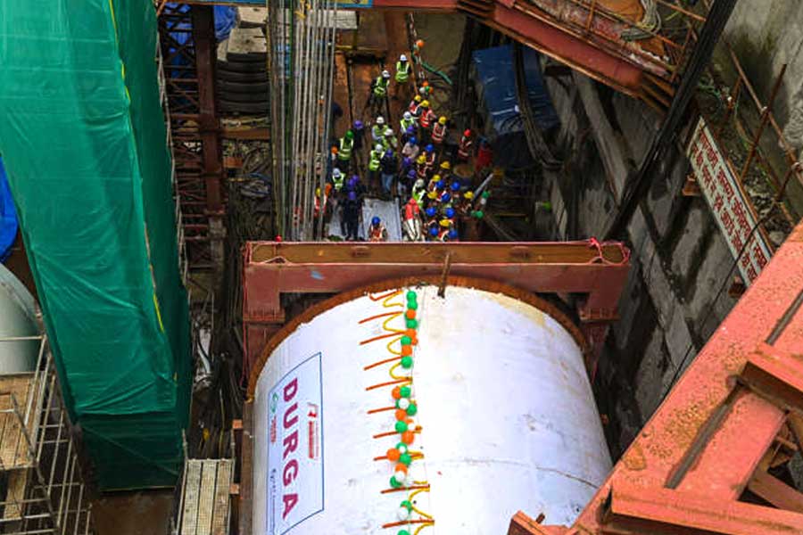 Details of metro digging machine used in Joka-Dharmatala route