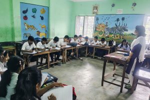 'No more back bencher' system in Deganga school